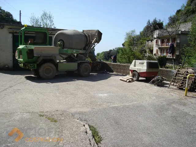 Merlo DBM2000 concrete mixer truck